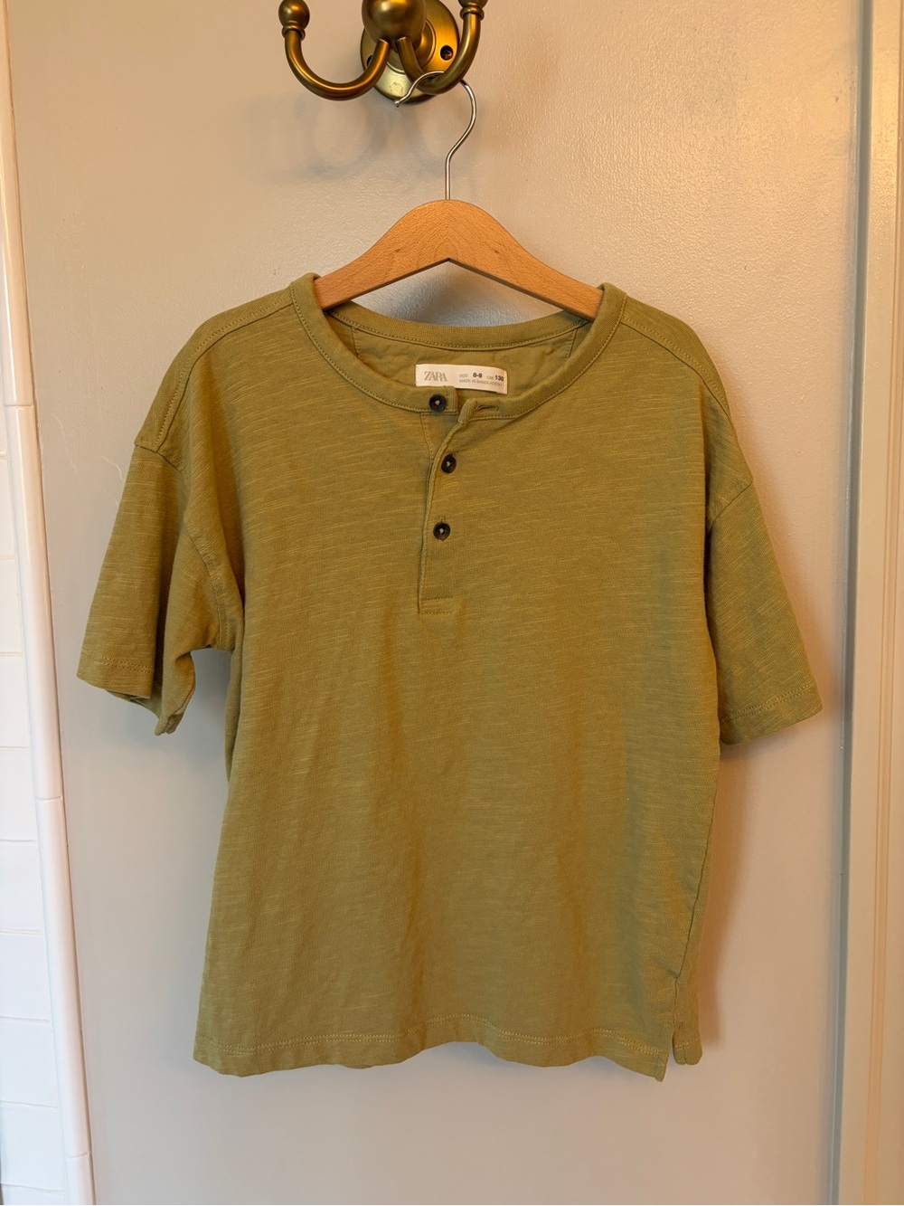 Zara Olive Green Short-Sleeve Henley Tee